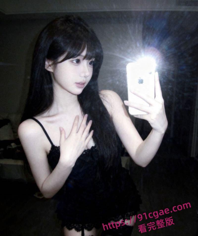 女性按摩店的隐藏服务,小仙女微信群大尺度聊天 男技师2000元手活高潮不断-1