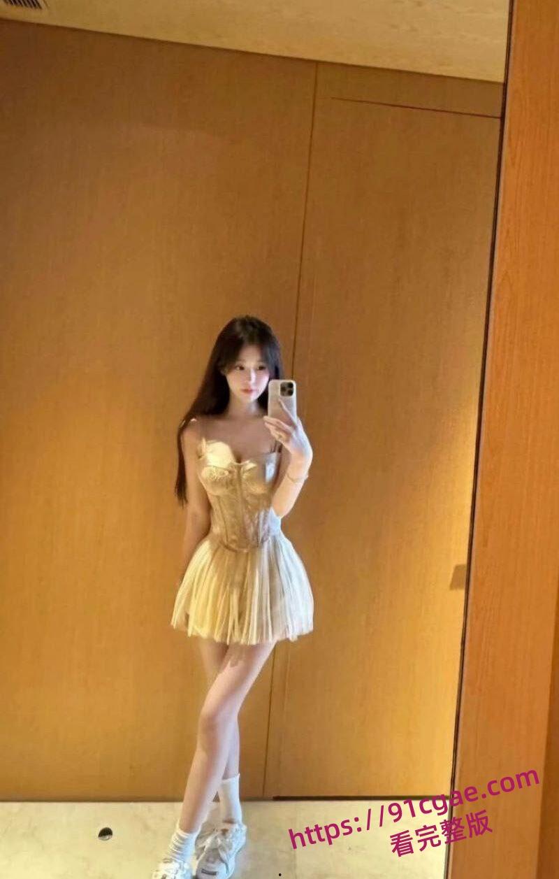 女性按摩店的隐藏服务,小仙女微信群大尺度聊天 男技师2000元手活高潮不断-2