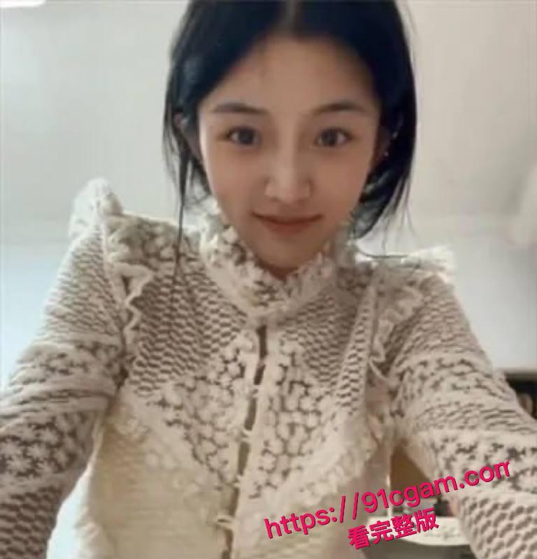 上海师范大学校花邓乔馨不雅聊天视频流出,清纯人设秒崩反差炸裂! #上海师-2