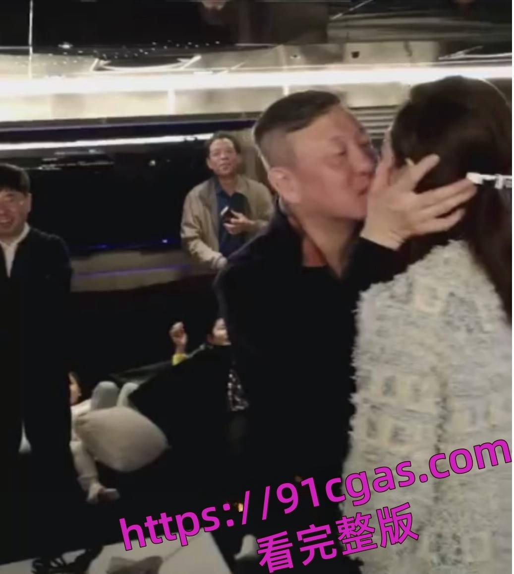 内地一线歌手韩磊婚内出轨女网友 致其怀孕事后置之不理 聊天记录及不雅视频曝光-12