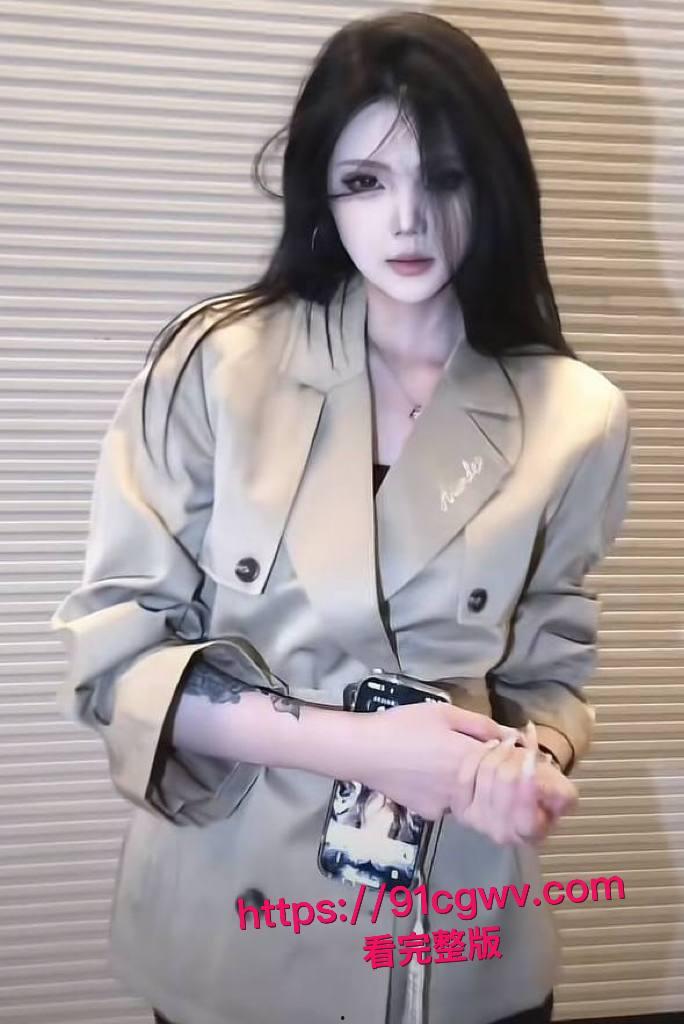 抖音斩虎团队孙一鱼黑料爆棚:百万御姐网红下海私拍,20分钟全裸口爆自慰狂欢!-6