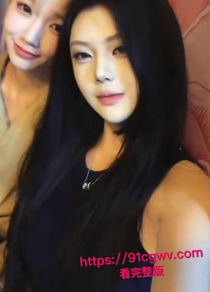 抖音斩虎团队孙一鱼黑料爆棚:百万御姐网红下海私拍,20分钟全裸口爆自慰狂欢!-9