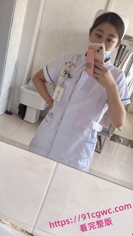 广西护士学院蒋X怿和男友日常性爱记录流出!沦为母狗肉便器把她草得服服帖帖淫语不断!-1