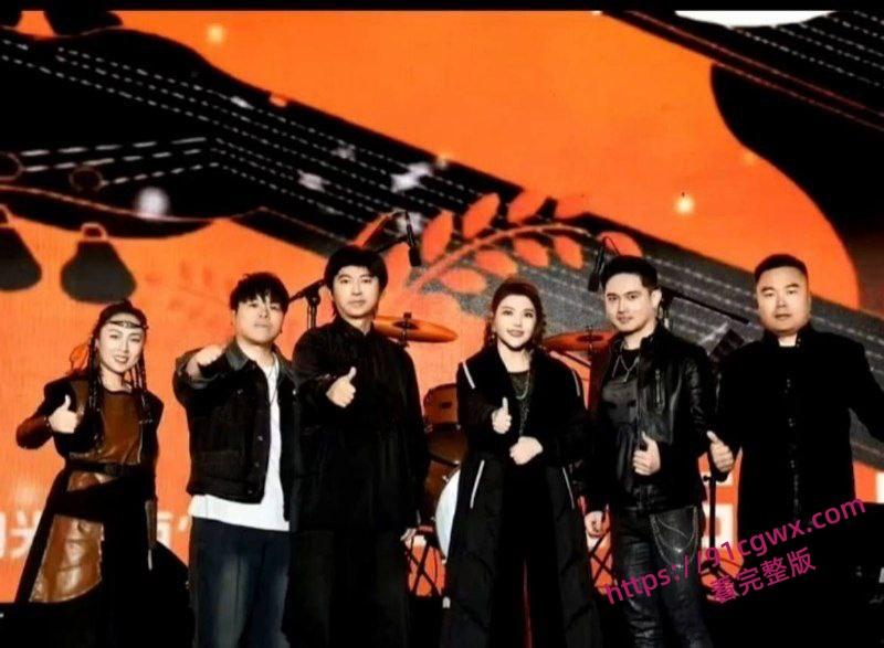 民族歌手乌兰图雅不雅信息曝光 包养团队贝斯手已婚家暴男郝梓杰-17