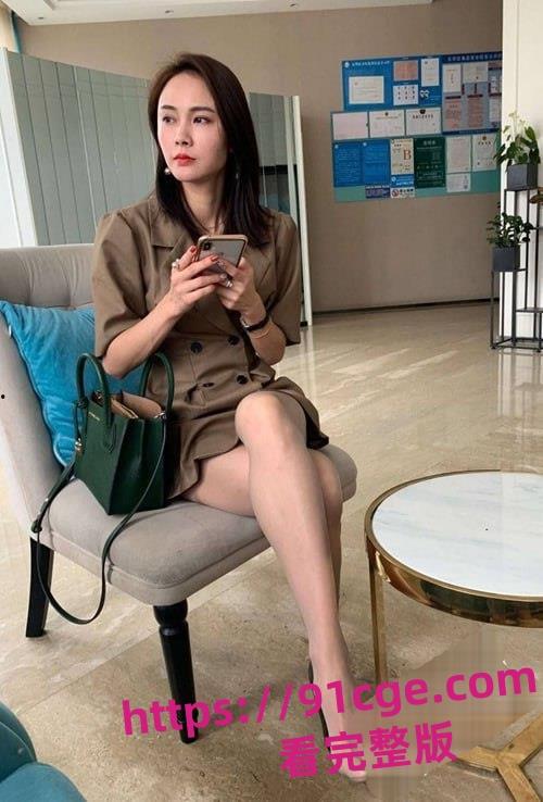 青岛气质风韵少妇『李丽』临沂罗庄城中村性感卖逼骚婊子!-1