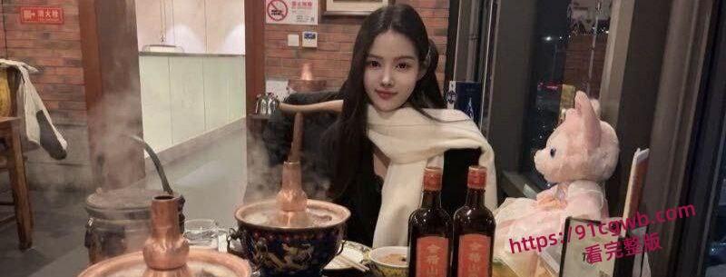 极品小仙女朋友圈自曝酒后与已婚朋友3P狂欢 双洞齐开彻底操废 第二天竟相约继续群P-13