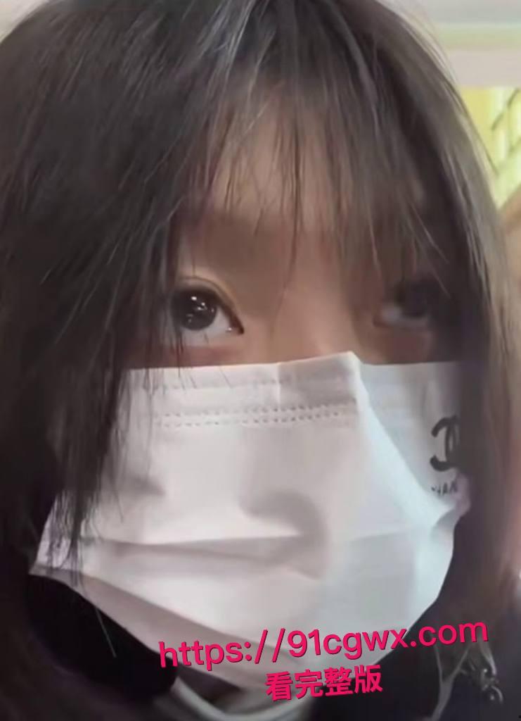 抖音50万粉丝网红铃黑料首曝光!健身教练带去男厕露脸口交后入,清纯嫩妹形象彻底崩塌!-6