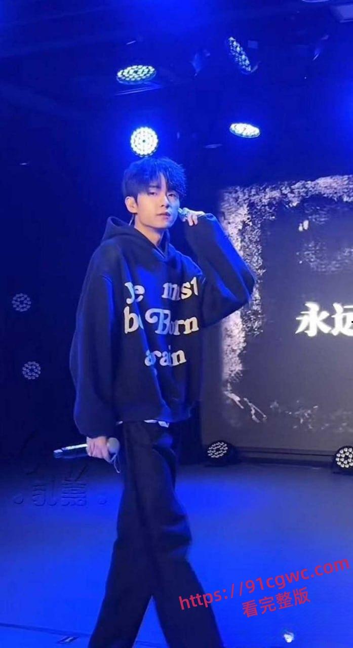 抖音340万粉网红少涵自曝猛料 男友伍六七出轨操粉 无套内射女粉为其打胎 性爱视频曝光实锤无疑!-15