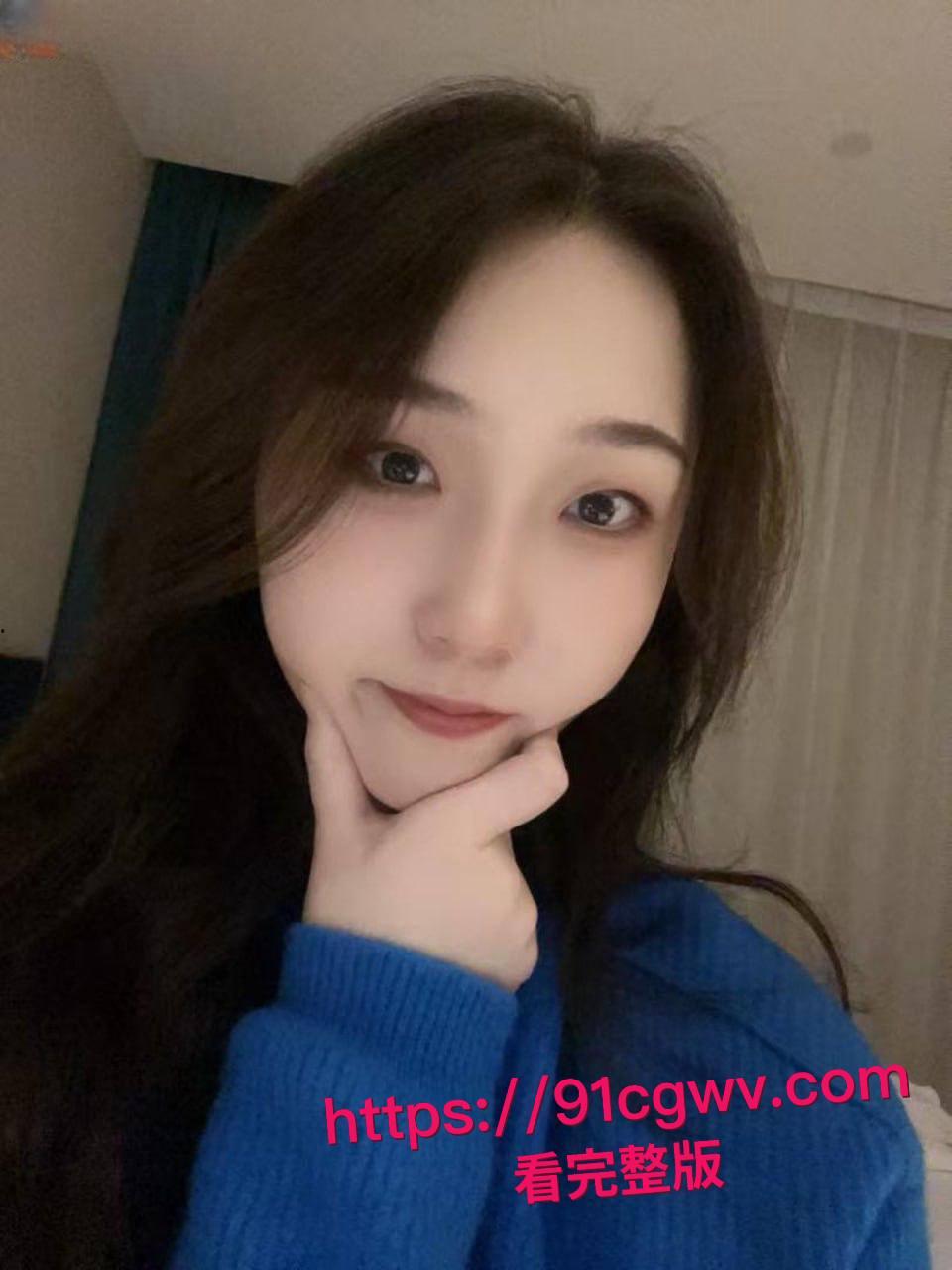 西安瑜伽老师刘珍曼性爱视频流出!黑丝开档翘臀被后入狂干,蜜桃屁股夹鸡巴榨到腿软喷水-5