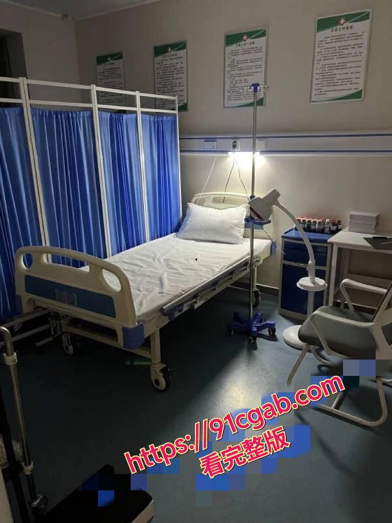 长沙日式电影换装SPA新店被端:制服诱惑卖淫窝点曝光,600元空姐秘书老师随便玩!-1