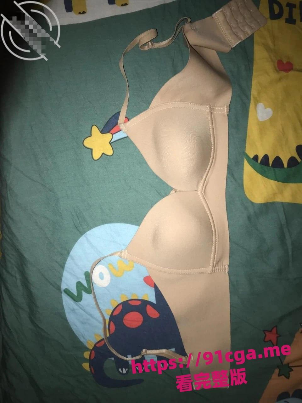 海角乱伦大神疯狂兄妹 牛逼乱伦小哥想操自己的亲妹妹-1