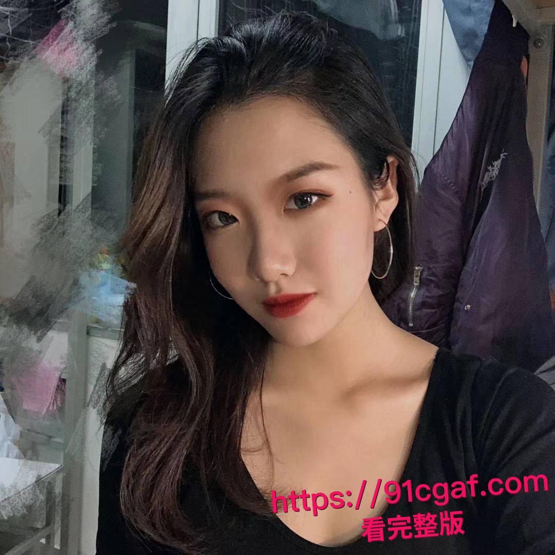 大学舞蹈社团长 露脸视频曝光 跪地口交深喉舌尖挑逗肉棒 后入猛操肥臀狂抖 淫水四溅!-4