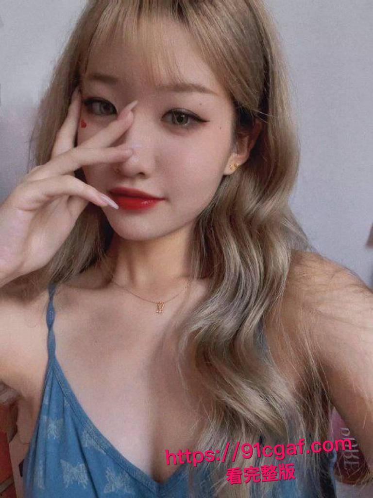 大学舞蹈社团长 露脸视频曝光 跪地口交深喉舌尖挑逗肉棒 后入猛操肥臀狂抖 淫水四溅!-5