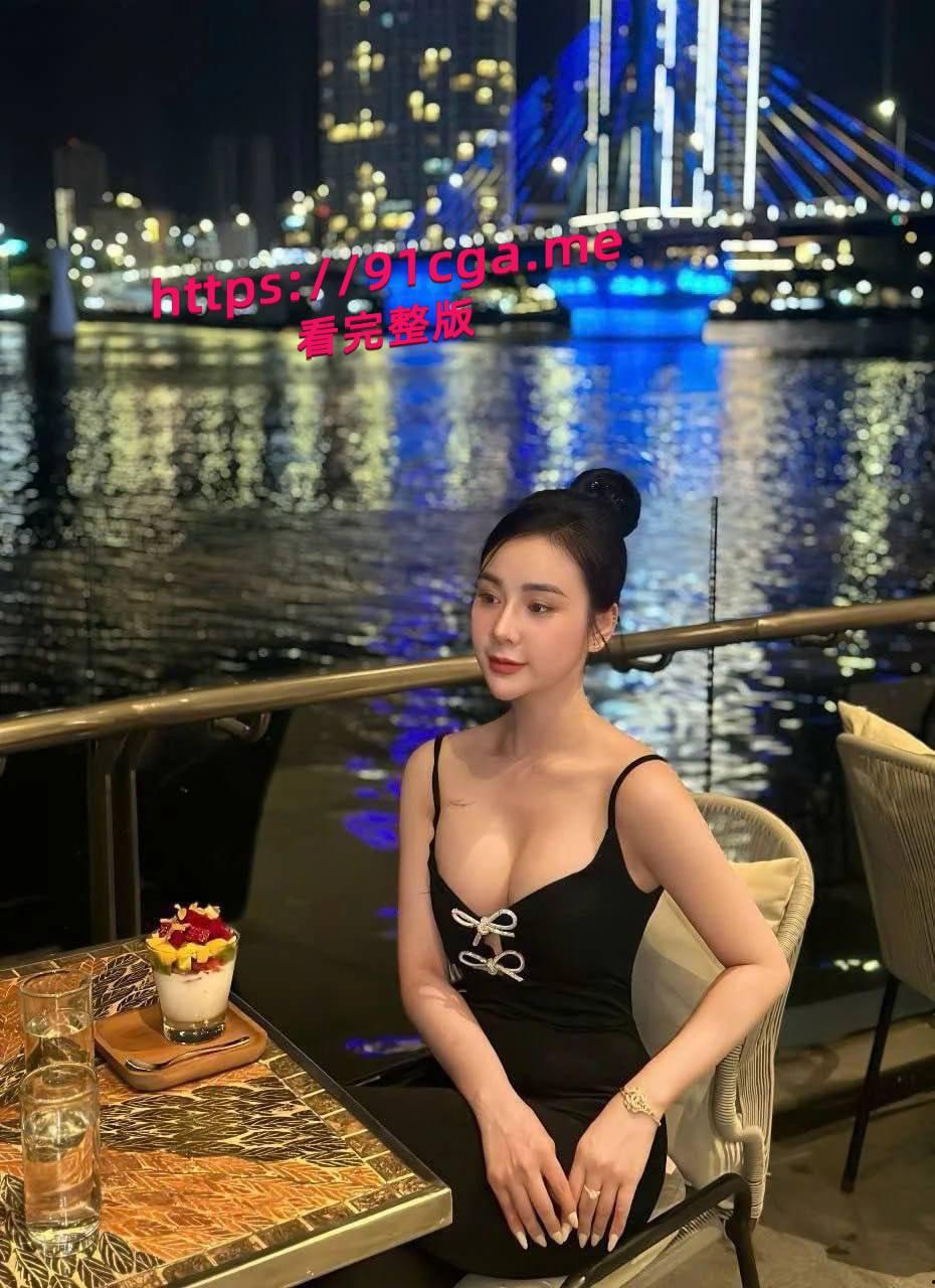 只要钱到位,小红书网红哪有平时高冷女神的样子,超级反差淫荡不堪-1