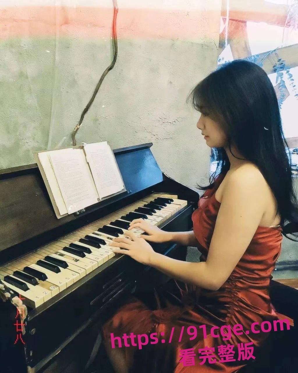 南京女大学生和男友兄弟玩3p 说好的露脸就删掉呢?!-1