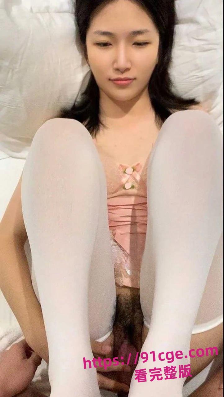 南京女大学生和男友兄弟玩3p 说好的露脸就删掉呢?!-3