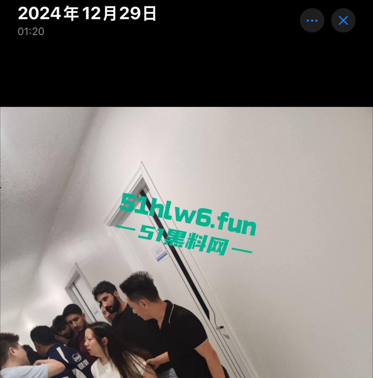 柬埔寨波贝太子园区,韩国男子强奸女子被老外们制止逮捕,韩国男还现场装逼结果直接被警方带走。-1