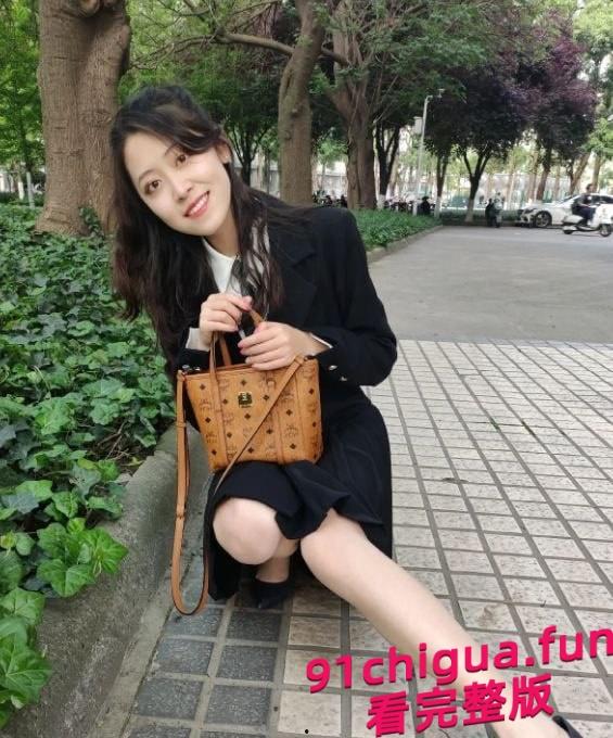 某艺术学院大三学姐 杨豆豆 出轨同校男生李某轩 被男友怒发啪啪视频泄愤 #南京大学艺术学院-2