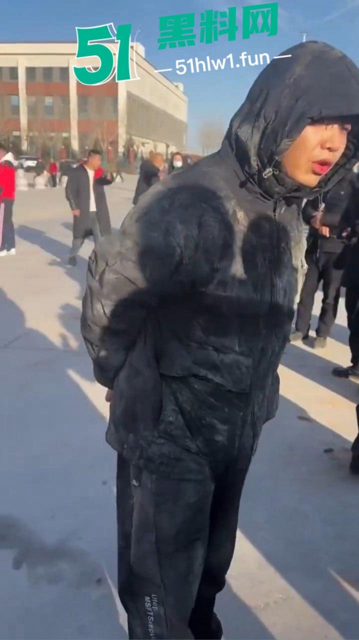 蒲城职校坠亡男生事件发酵,知情人爆料重重疑点,官方表态排除刑案,网友却不买账!-6