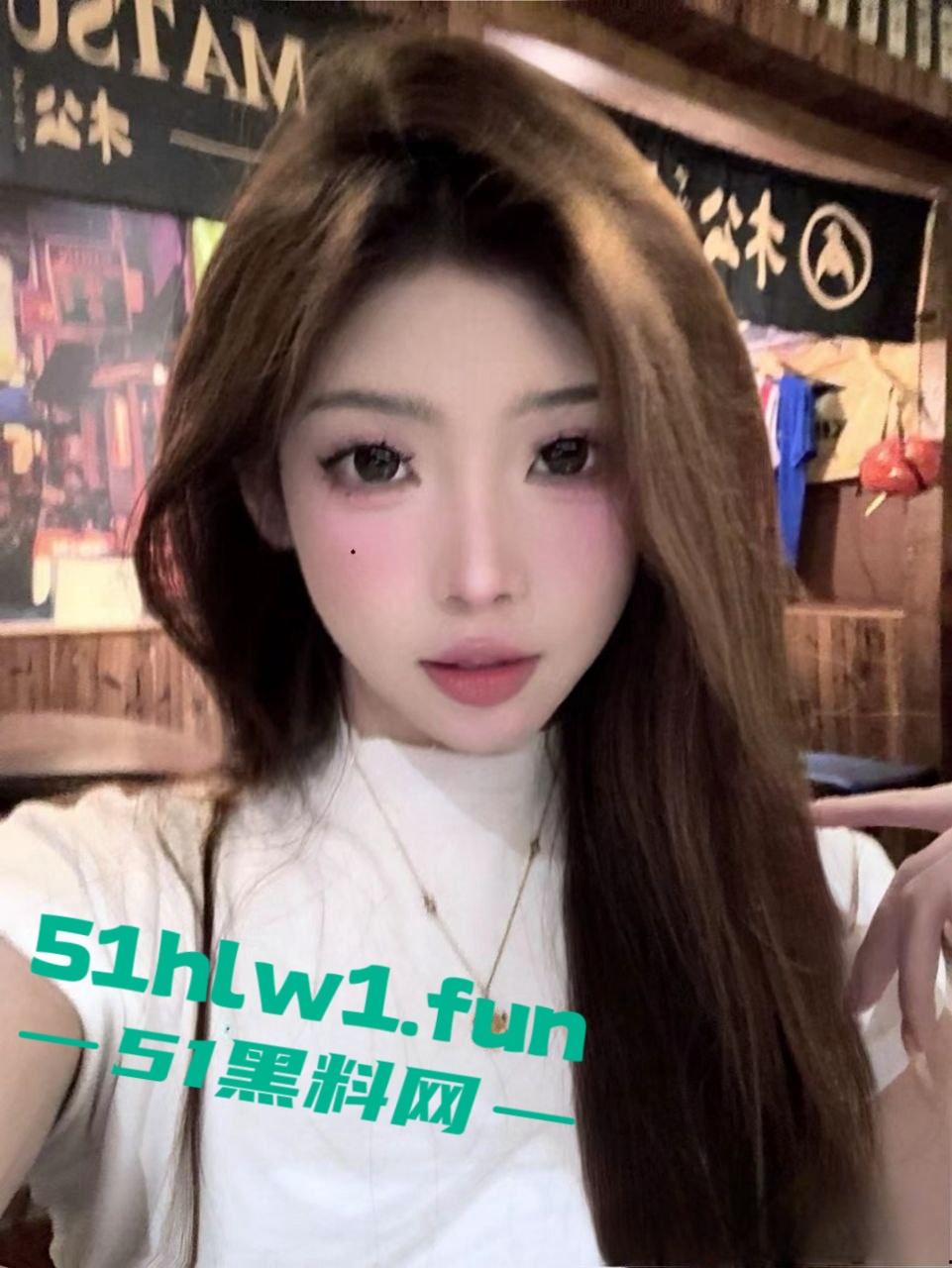 颜值反差女主播【VV星球】福利流出,天使脸蛋九头身巨乳,黑色蕾丝薄纱下的骚气让人瞬间浴血沸腾!-11