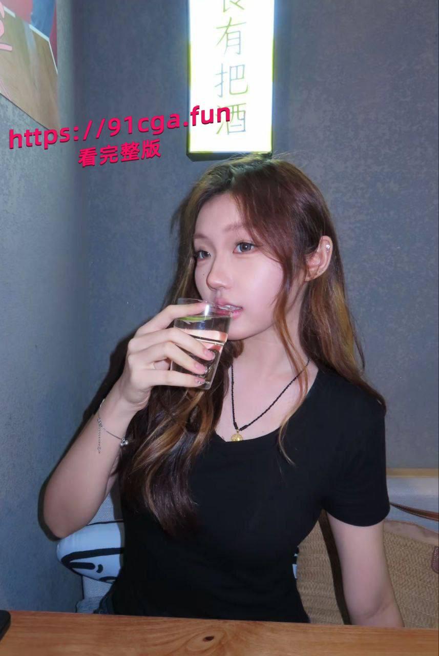 上海交通大学附属瑞金医院捐精科护士葛欣怡性爱视频曝光。-5