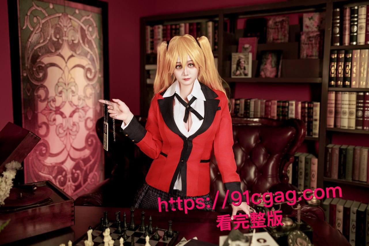 超人气巨乳萝莉福利姬阿雪雪cos早乙女玛丽,红黑JK制服下学霸小野猫变骚浪女王,扒穴揉奶喷淫水写真合集太会玩了!-2