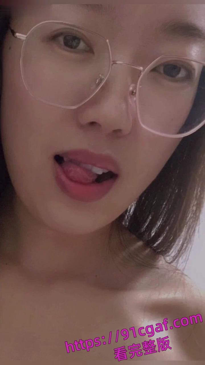 济南教师张雪出轨奸夫,被奸夫艹得大呼:“我就要你操我,快射我嘴里”-7