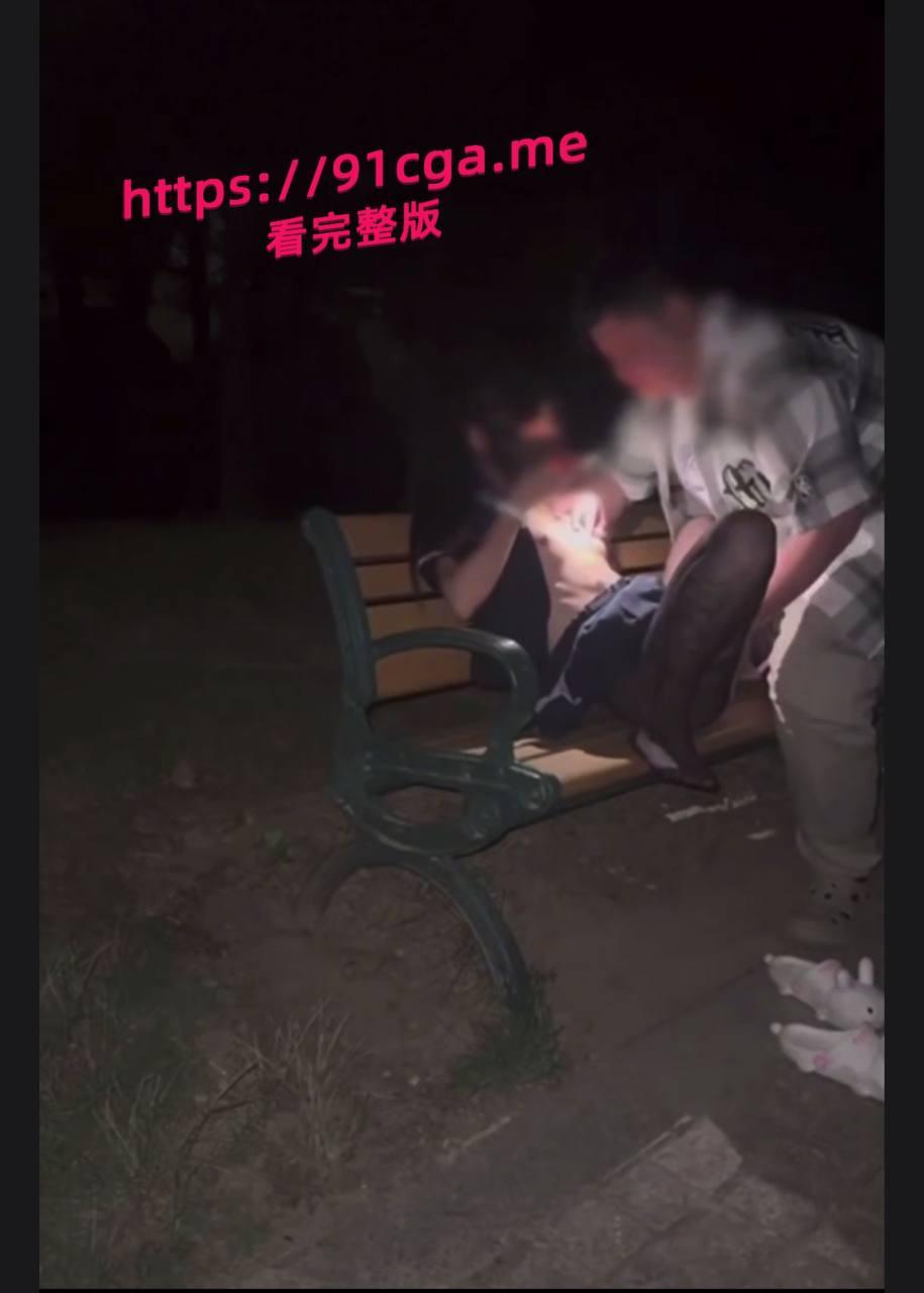 抖音网红仅呆酱 大量不雅视频流出 白少女约炮成瘾-3