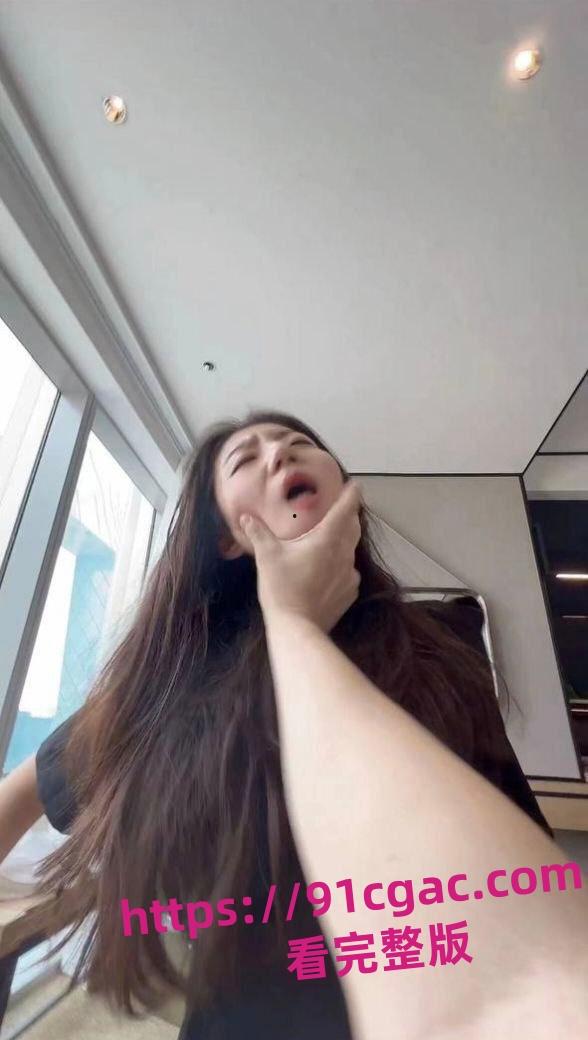 警花张津瑜和现任老公家人们一起吃饭!沦为万人肉便器居然被老实人接盘了-1