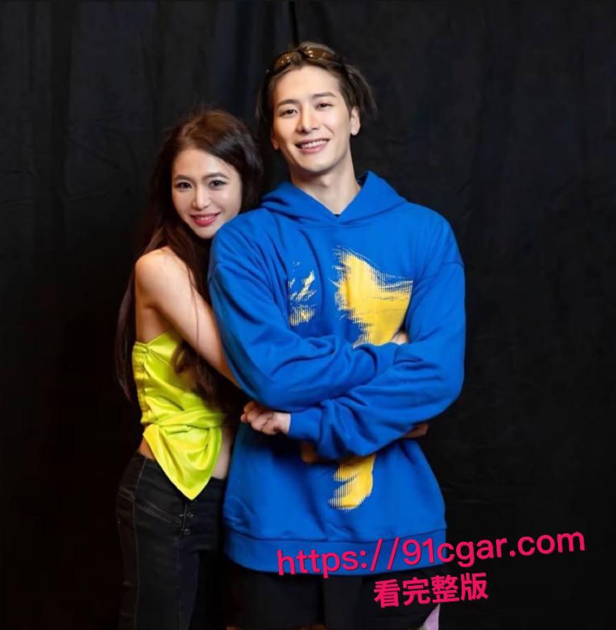 顶流明星 王嘉尔 自曝解决生理需求方式 私生活混乱竟是上海夜店常客 狂欢蹦迪勾搭女粉 床照亲密照全网疯传!-11