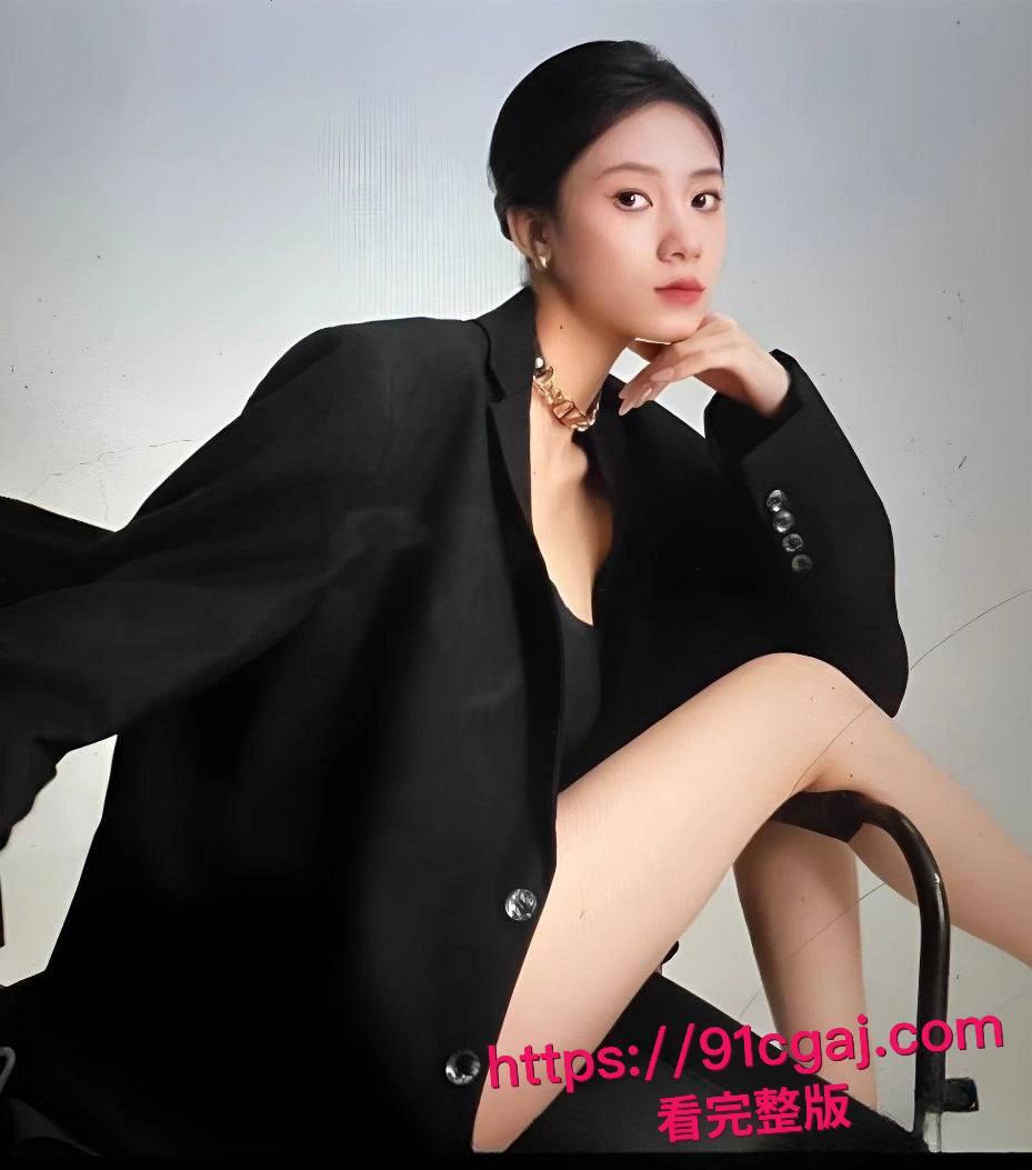 分手报复曝光!极品模特女友李慧玲酒店做爱视频流出,骚婊子被前男友操得浪叫连连,兄弟们快来看她多贱!-3