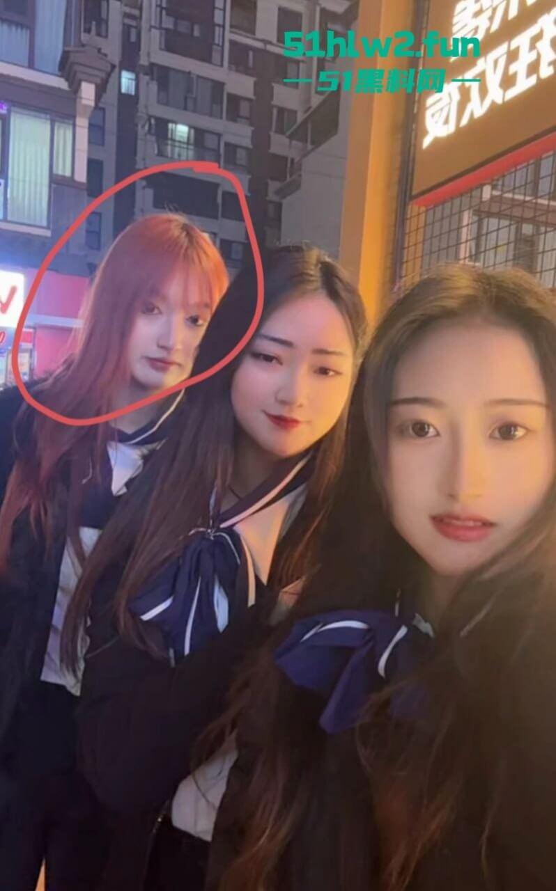 云南楚雄【李华美】00后长腿极品母狗,被曝光私下外围卖淫250就能操这逼真不值钱啊!-1