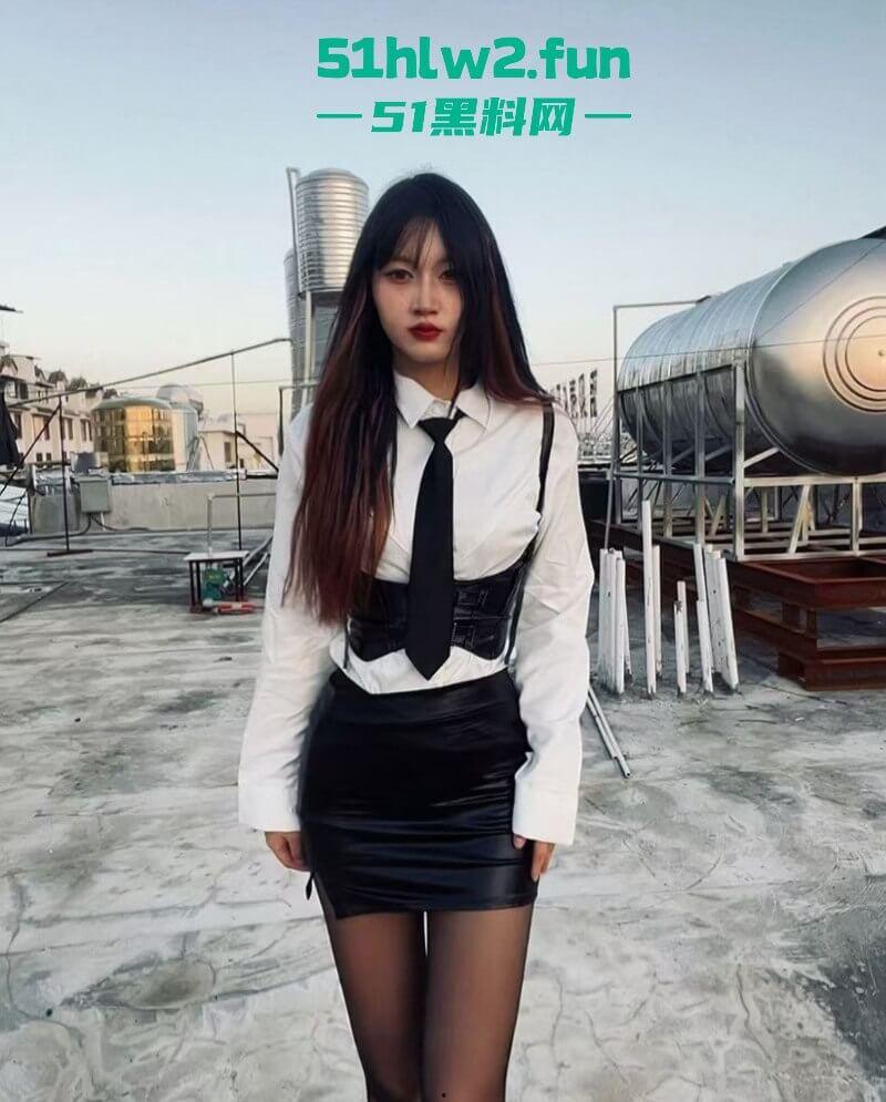 云南楚雄【李华美】00后长腿极品母狗,被曝光私下外围卖淫250就能操这逼真不值钱啊!-16