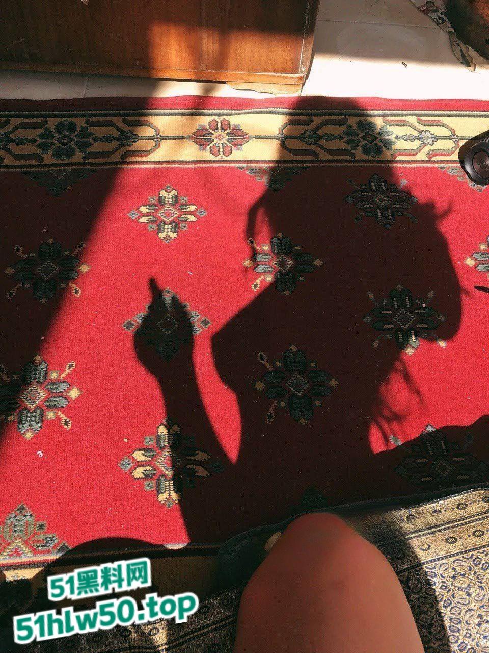 抖音700万粉丝擦边巨乳网红【江小帆】疑似被爆出黑历史,曾经真实身份竟是福利姬,大量不雅视频流出!-1