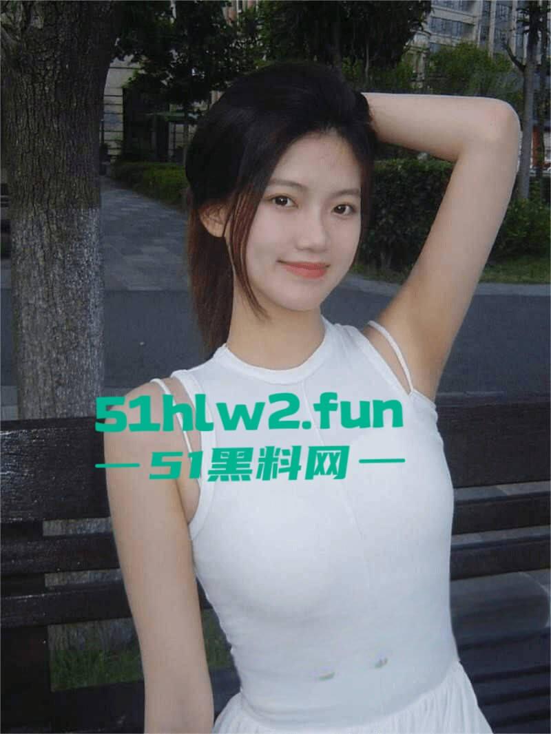 上海绝美幼师【陈诗雅】23岁长腿御姐女神,背地里偷情学生家长被男友发现曝光不雅视频。-2