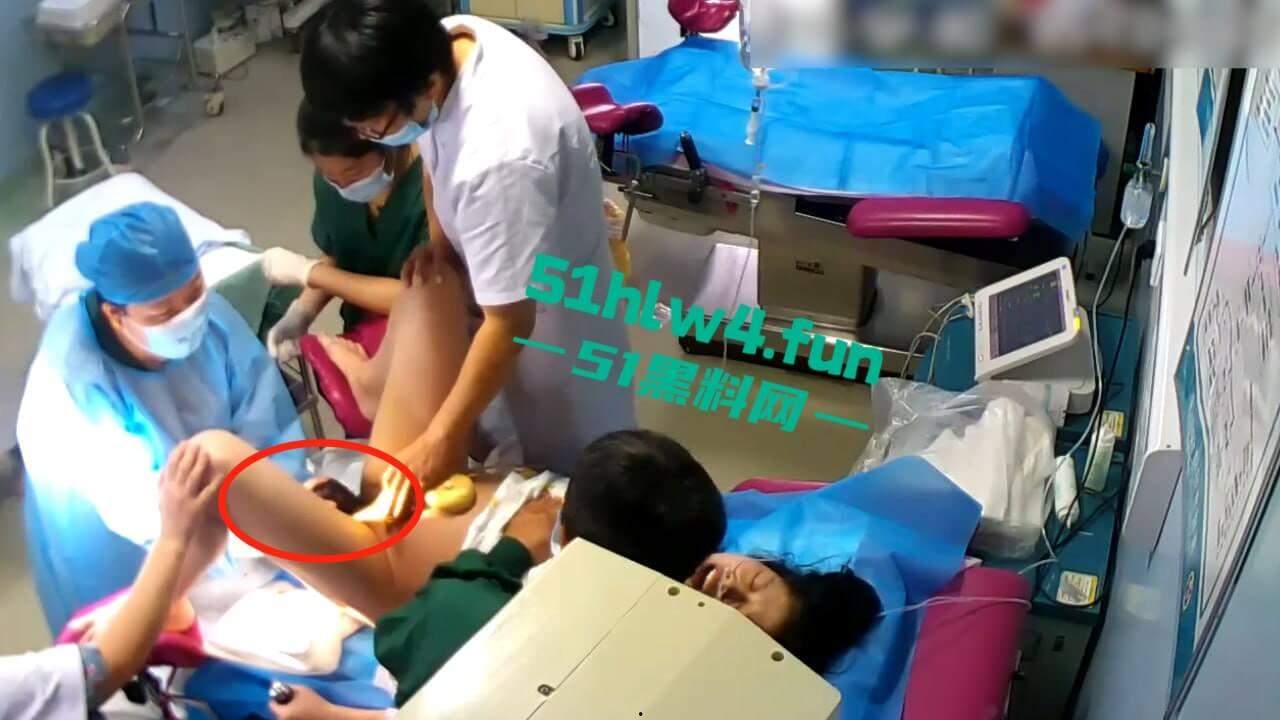 妇产医院生孩子现场,孕妇分娩手术室监控被黑客大神攻破,看完生孩子逼才是真的牛逼!-6