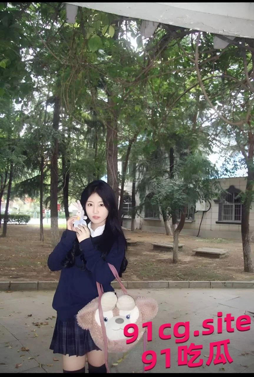 福建大学大一学生妹李梓涵和男友裸聊做爱泄密-5