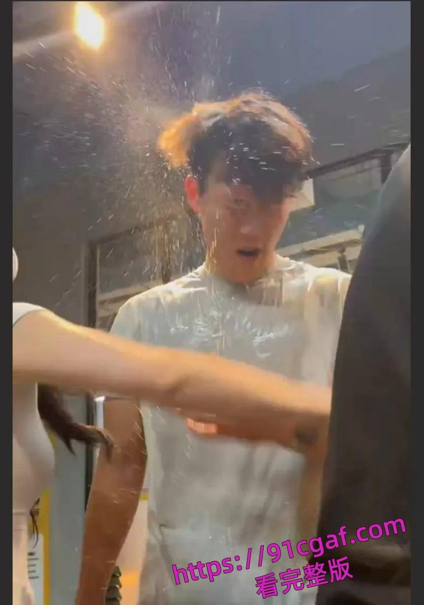 厦门鹭港万达超鹿健身私郭毅鸿同时睡了四个女会员...肾功能真好!-3