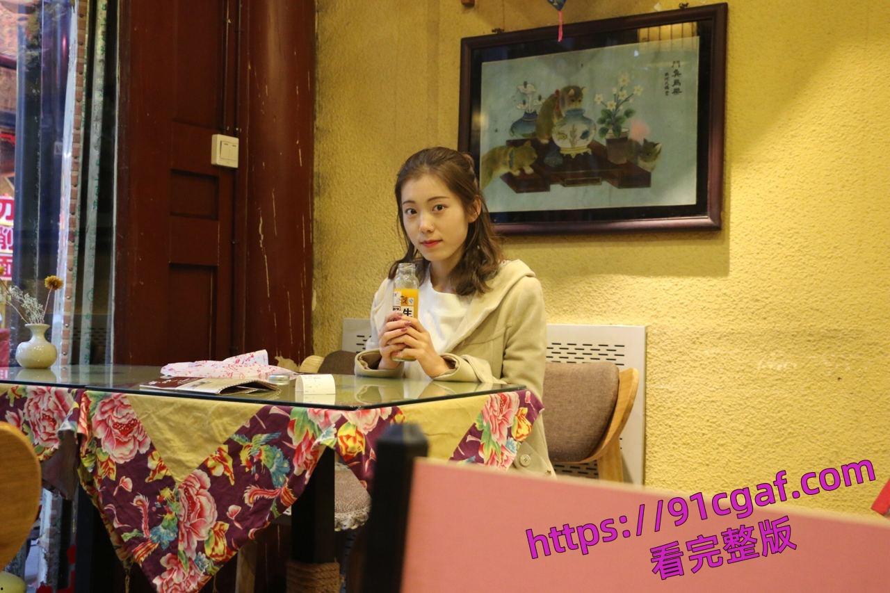 天津财经大学“吴晶晶”身为大二母狗学姐在恋爱期间被大一摄影学弟给开发爆操!-7