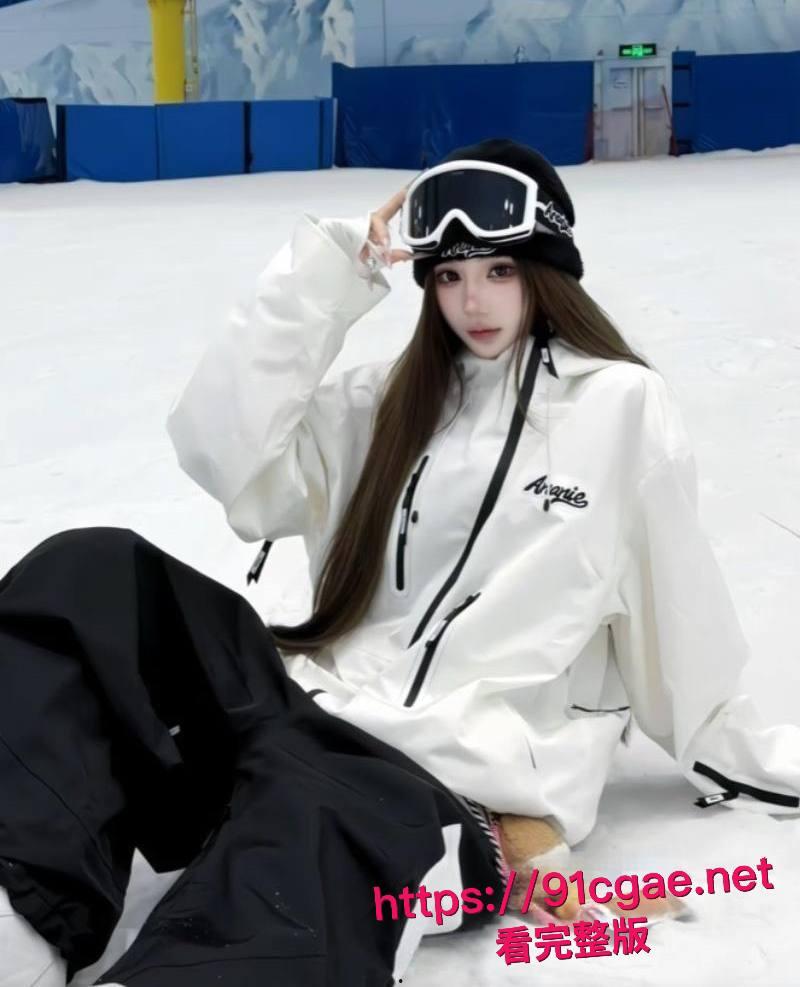 抖音百万级网红老白不喝酒被曝拒付3000陪滑费 女主发文控诉 身份却被实锤为外围女 露脸口交视频流出!-22