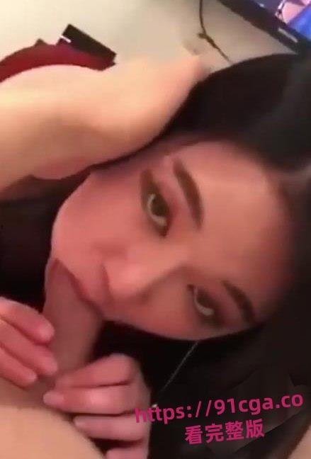 韩国首尔大学留学生『李婉芸』极品美女跪舔肉棒求口交!-4