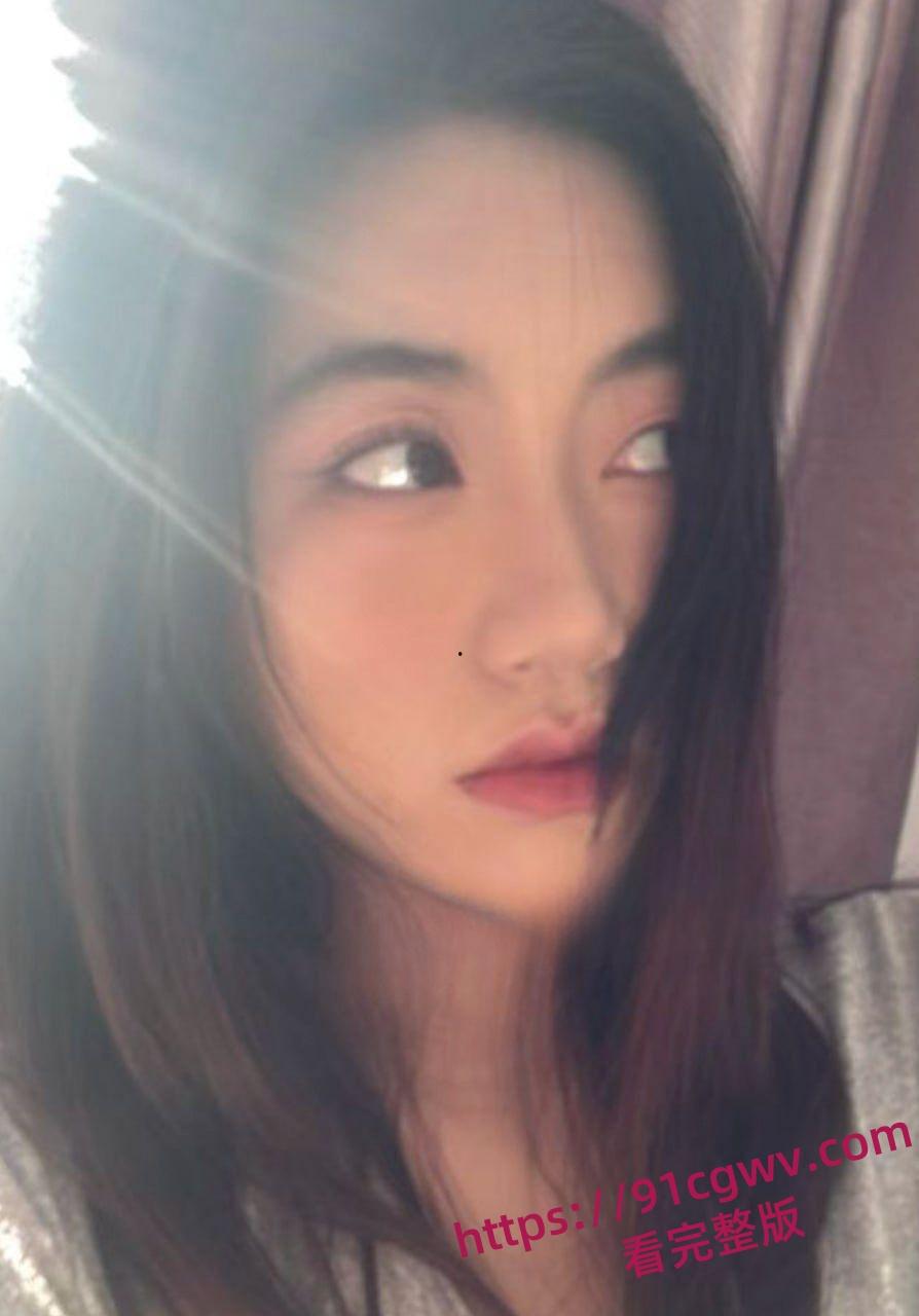 南京清纯女财务『陈琳』被金主包养长达5个月 不雅啪啪视频分享!-3