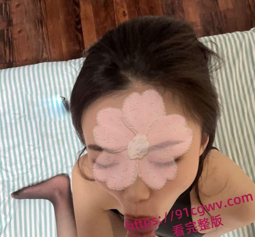 南京清纯女财务『陈琳』被金主包养长达5个月 不雅啪啪视频分享!-7