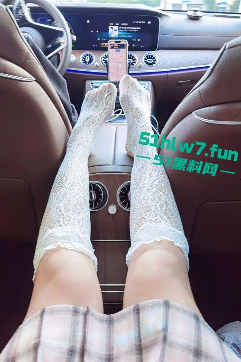 独家曝光!重庆移通学院反差婊【李启丹】被开发出母狗基因,口交吞精多人轮奷重度骚贱。-1