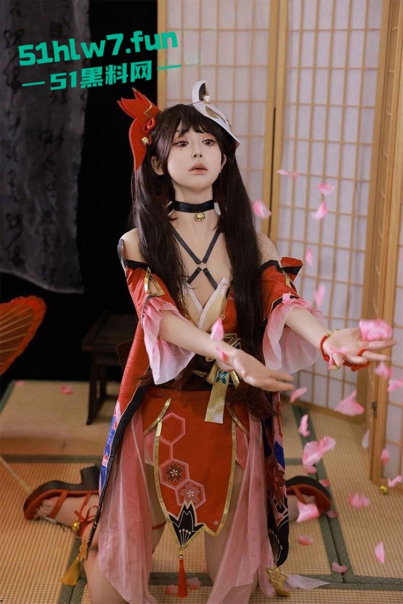 独家曝光!重庆移通学院反差婊【李启丹】被开发出母狗基因,口交吞精多人轮奷重度骚贱。-6