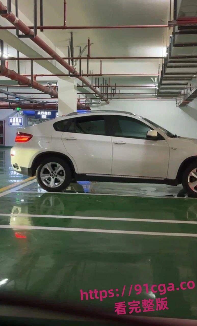 盐城宝马哥车震瓜,地下停车场内搞车震,下车双腿发软-3