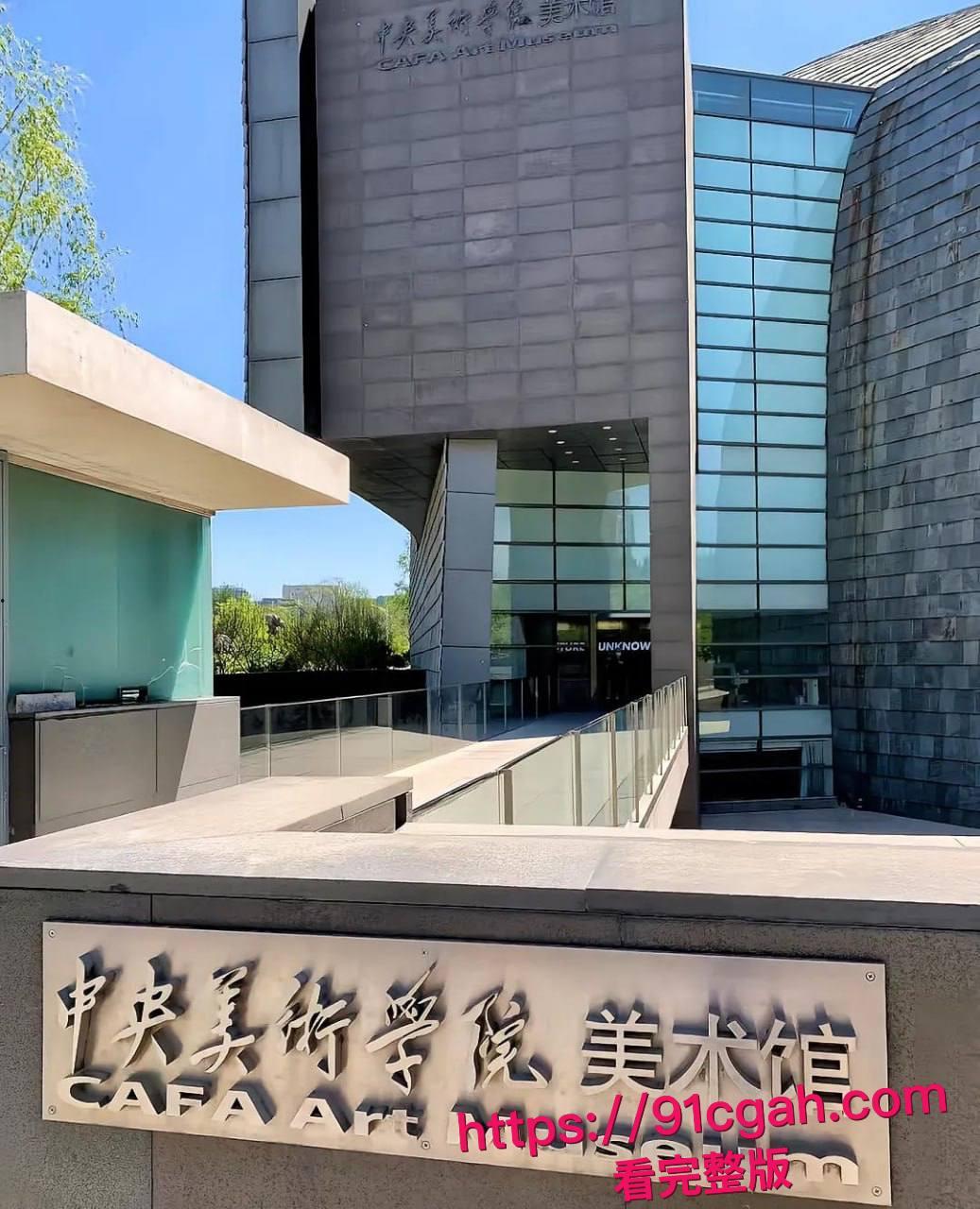 北艺女生李晓晴为留北京甘当 “富哥宠物”,竟拉闺蜜共陷低俗交易-6